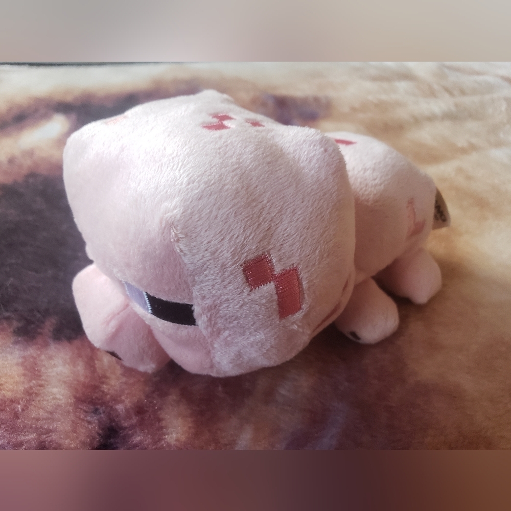 Mojang Pixel Small Plush Pig